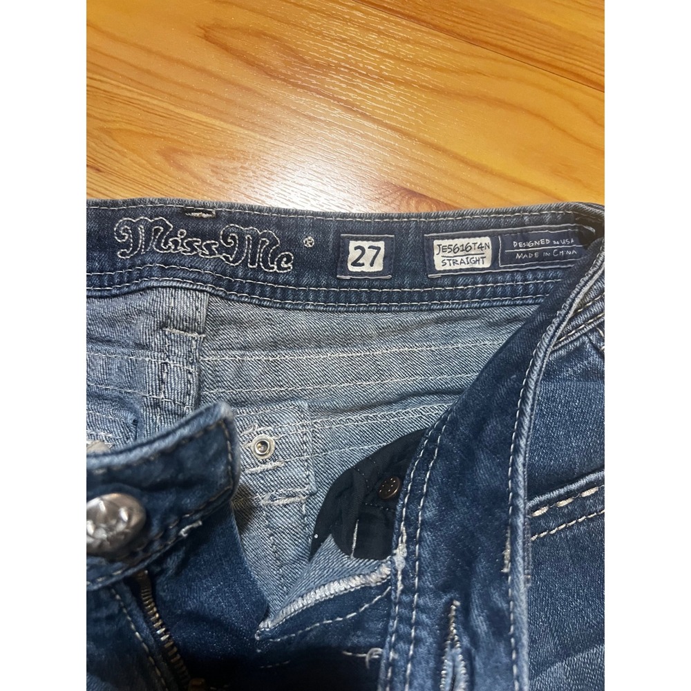 Miss Me Straight Leg Jeans Dark Wash Distressed Wing Flap Pocket JE5616T4N 27 - Picture 5 of 7